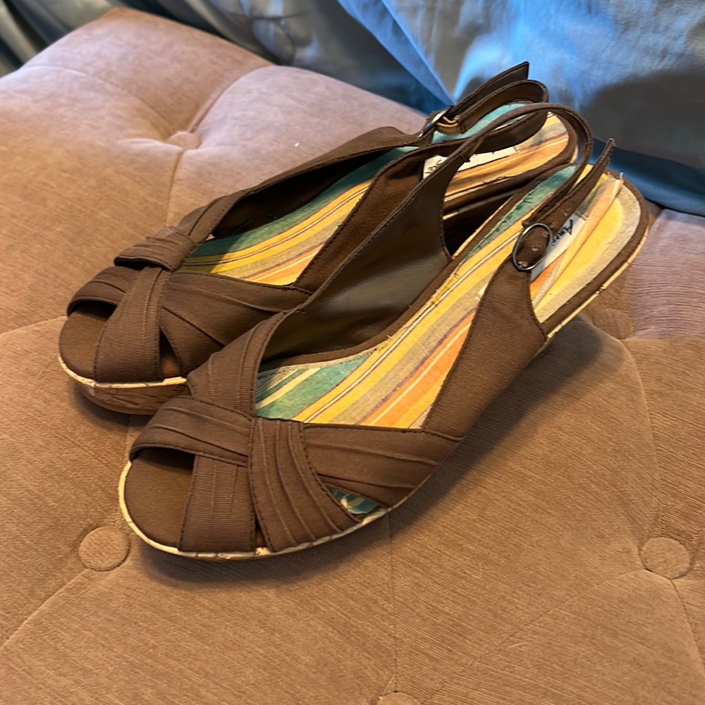 American Eagle wedge sandals